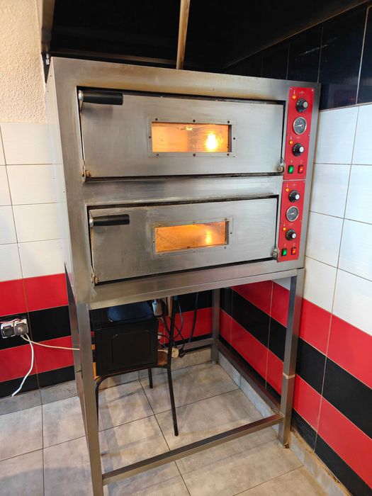 Piec do pizzy profesjonalny 8x32cm Stalgast 781024