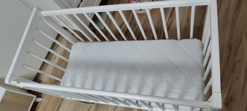 Łóżeczko dziecięce z materacem,dostawka 90x40