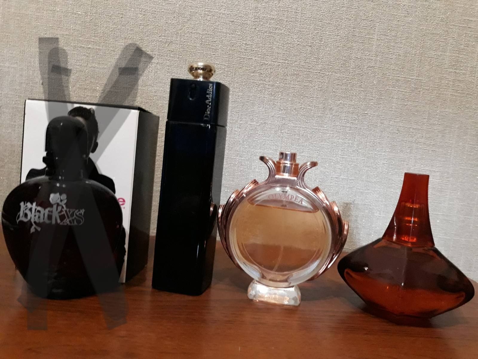 Парфуми з власної колекції Tom ford, Sisley, Amouage та ін