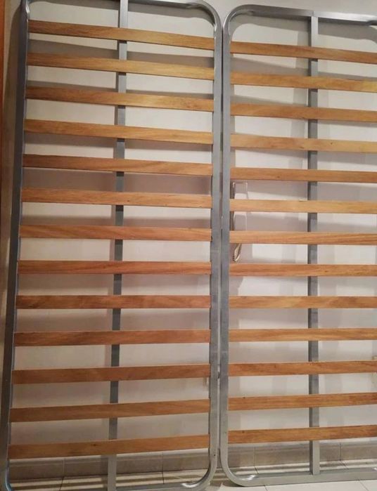 Estrados Fixos Ortopédicos com ripas em madeira