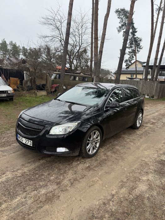 Opel Insignia 2.0 дизель автомат 2009 год