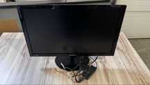 Samsung S24B300 sprawny
