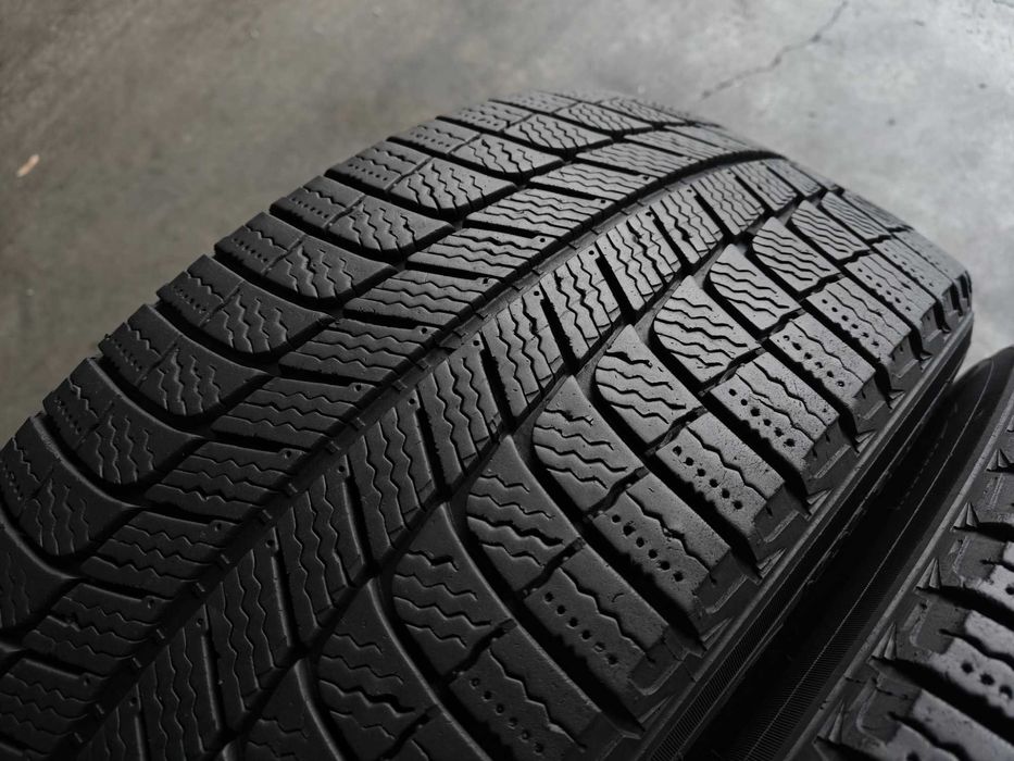 R17 215 55 зимові шини липучки Michelin X-ice
