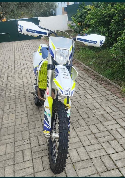 Husqvarna FE 250 com apenas 160h