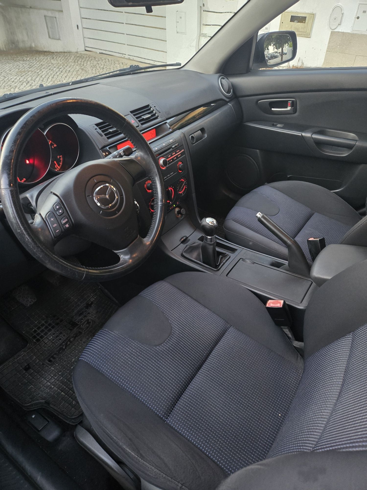 Mazda 3 hatchback