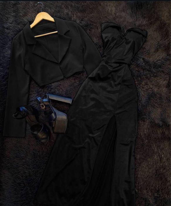 Вечірна сукня чорна