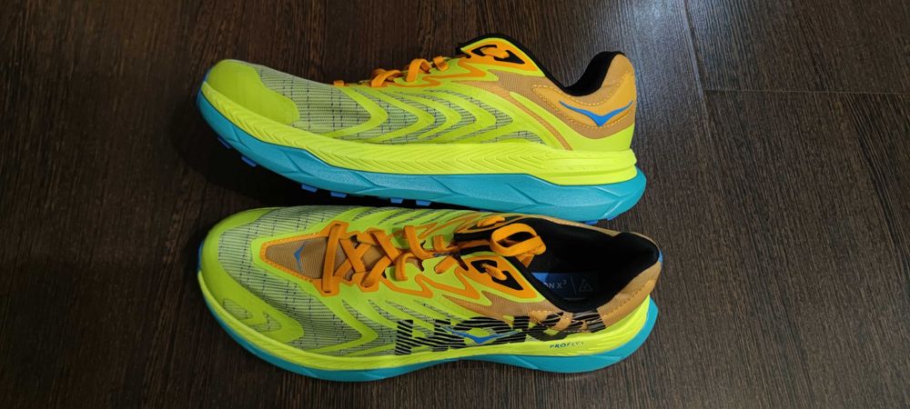 Кросівки  Hoka Tecton x 2.        Р 45 1/3   29см