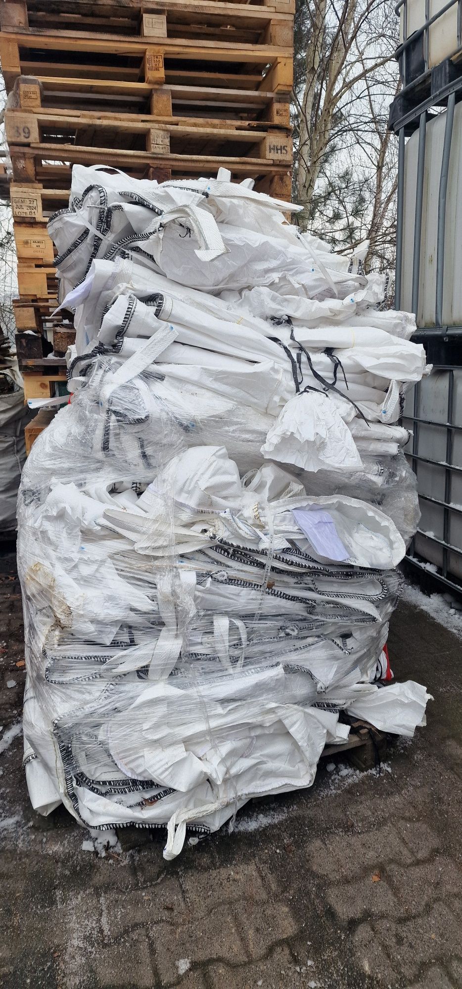 Bigbag, skrzynka plastikowa, pojemnik, pojemniki, skrzynki