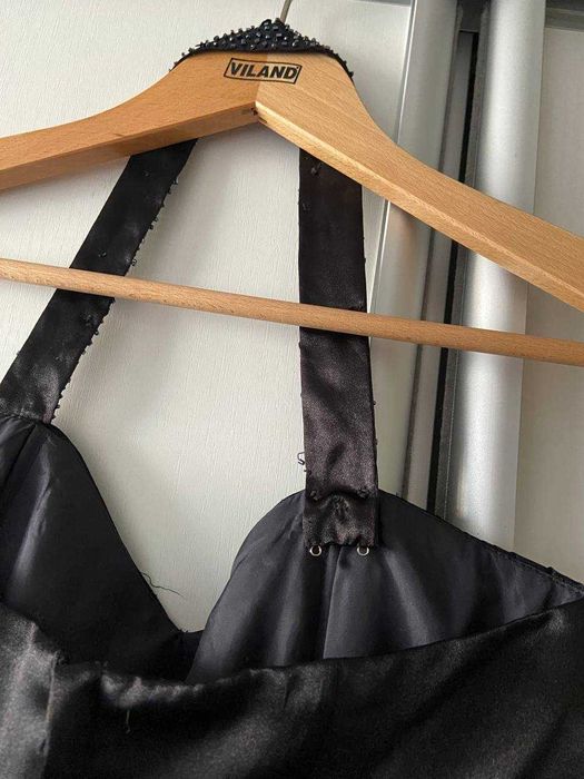 Вечірня чорна довга сукня