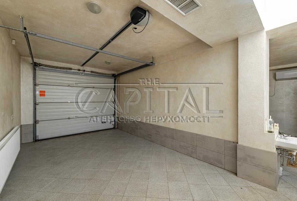 Елітний будинок 495 м² у Голосіївському р-ні, метро Васильківська