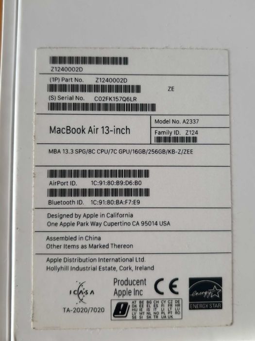 MacBook Air 13” z chipem Apple M1 (2020)