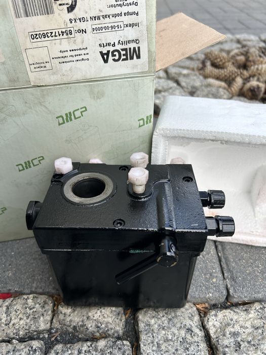 POMPA podnoszeniaKABINY TGA tgx tgs