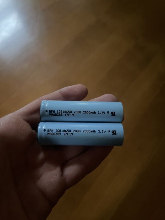 Високострумовий акумулятор 2000mAh 3.7V