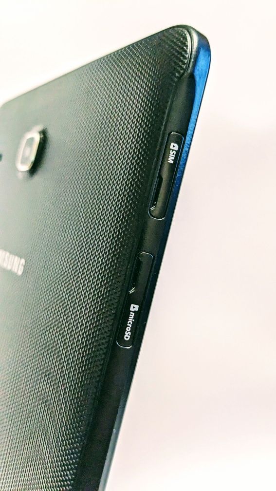 Планшет Samsung SM T561. 3G. 10 дюймів.