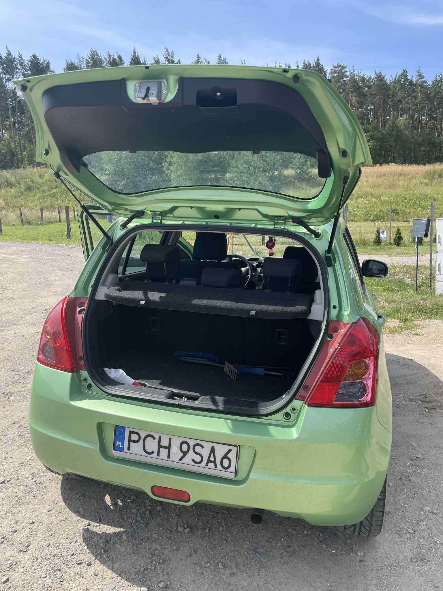 Suzuki swift sprzedam samochód