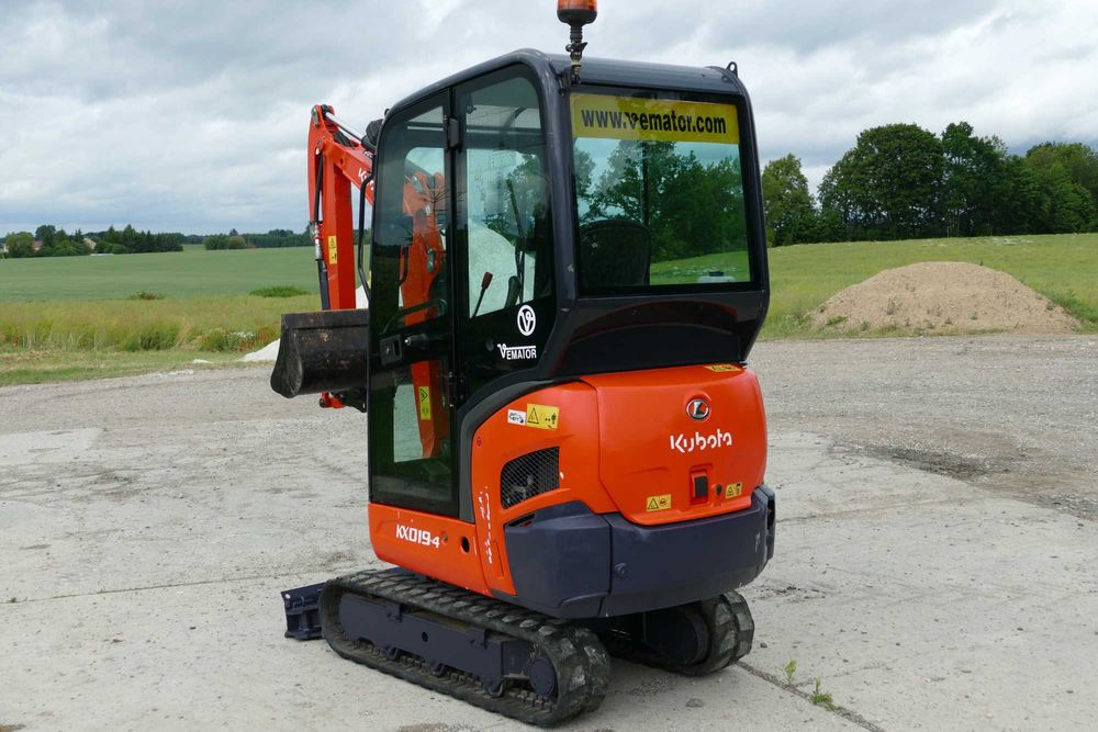 minikoparka kubota kx019-4 cztery łyżki