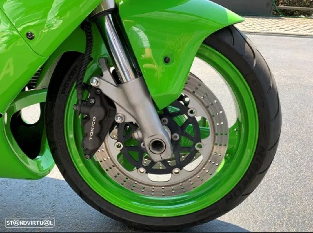 Kawasaki ZX7R Superbike Edition ()