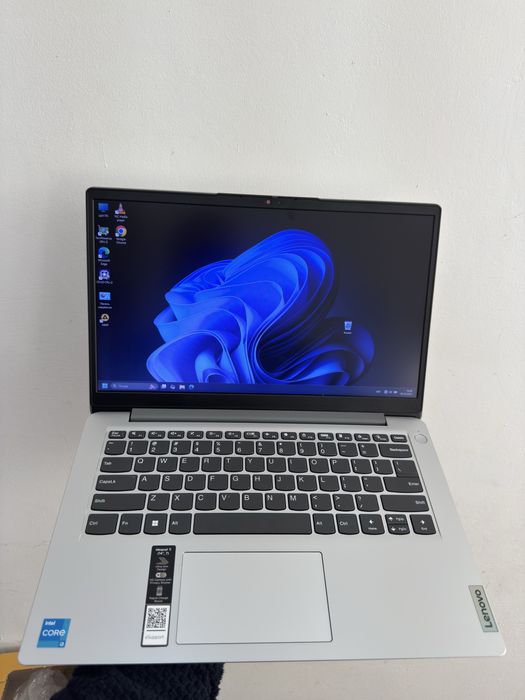 Lenovo Ideapad 1 /Core I5/10GB/SSD256/Ноутбук