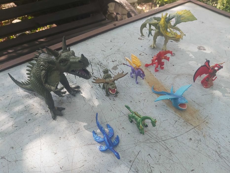 Фигурки драконов. Фигуры драконов. Игрушки драконы. Іграшки дракони