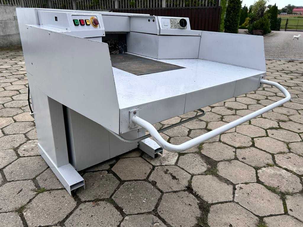 Niszczarka przemysłowa do papieru, dokumentów, teczek, kartonu itp.