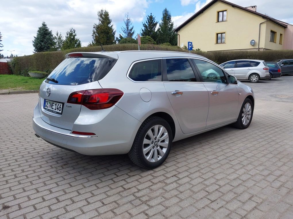 OPEL Astra J 2.0 CDTI