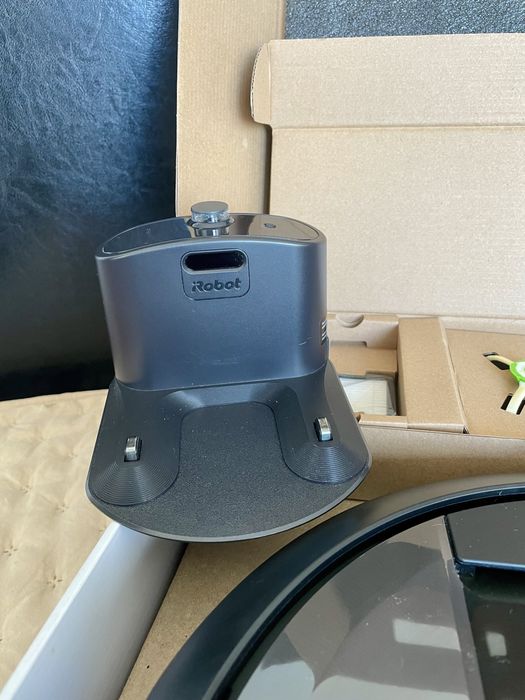 Irobot i7 aspirador novo