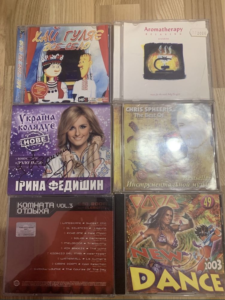 CD диски , касети