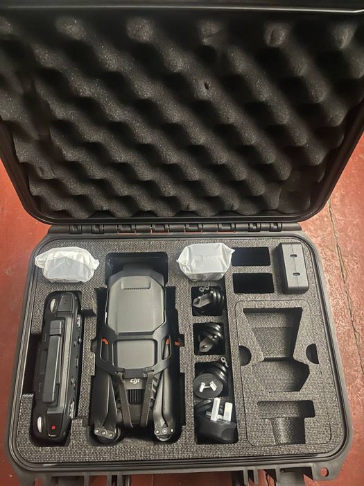 DJI Mavic 3 Pro. Повний комплект + RC Pro та оригінальний кейс DJI