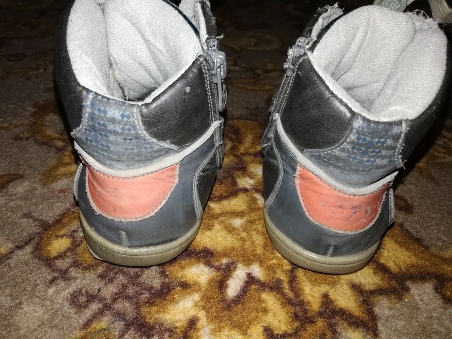 Демисезонные ботинки шалунишки на мальчика р 34.