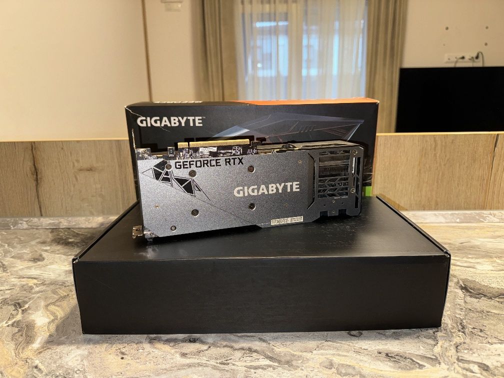 Видеокарта Nvidia RTX 3070 Gigabyte