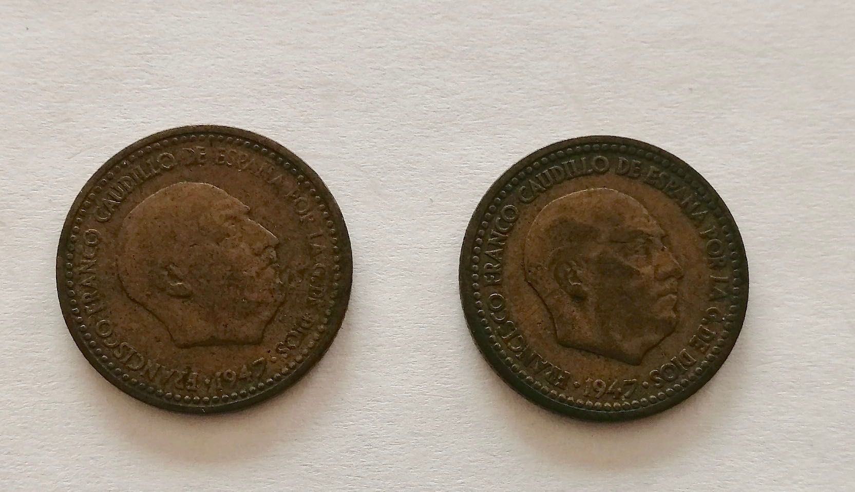 2 moedas de peseta 1947