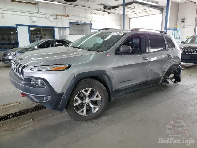 Очень срочно продам . Jeep Cherokee Trailhawk 2017. не на ходу