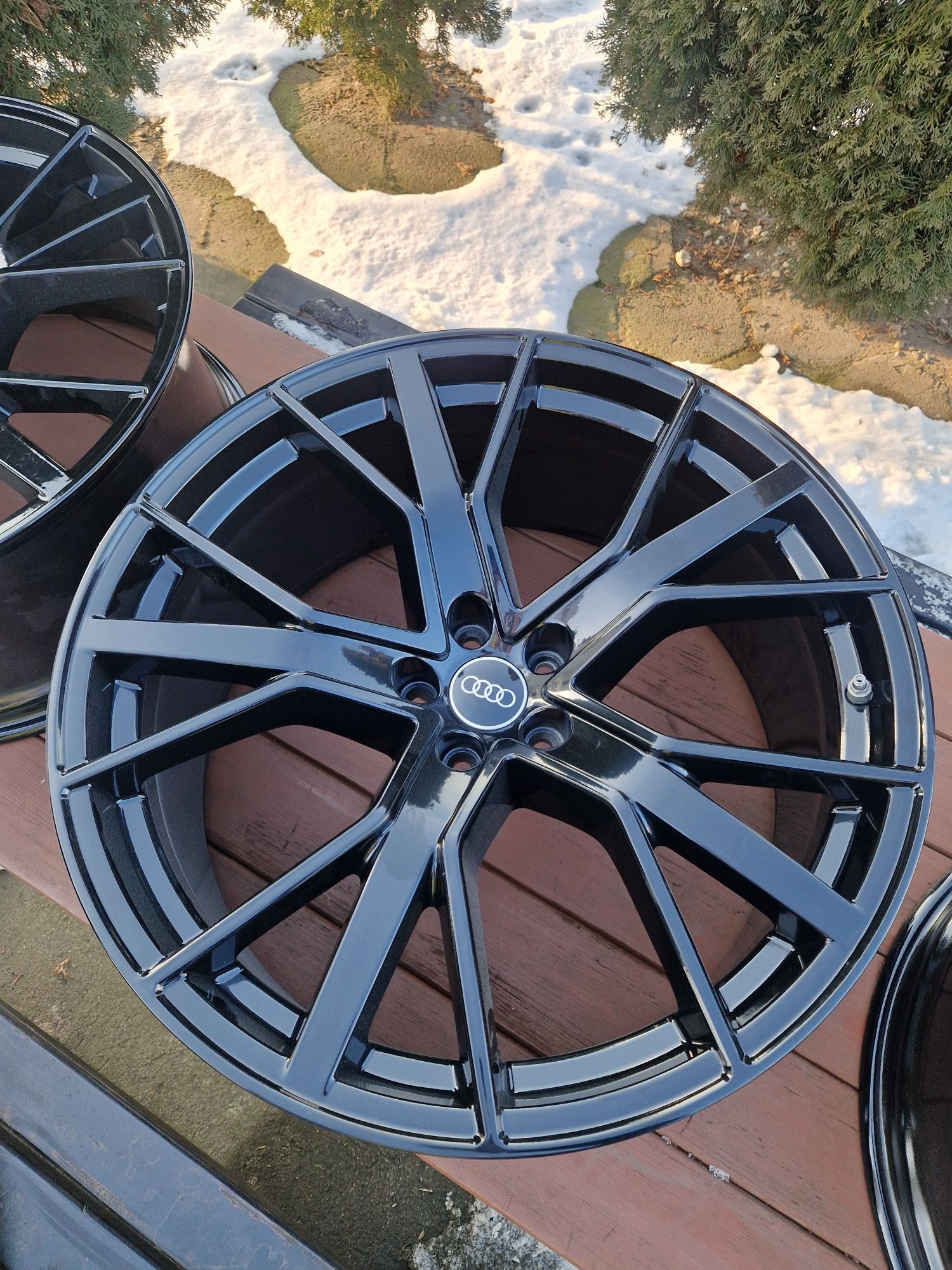 Oryginalne Felgi Audi Q8 SQ8 RSQ8 S-line 22 cale 4M8