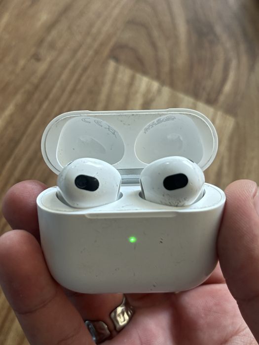 Apple airpods 3gen. z NIEORYGINALNYM kabelkiem