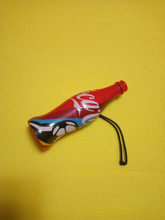 Дудка болельщика футбола Coca Cola.
