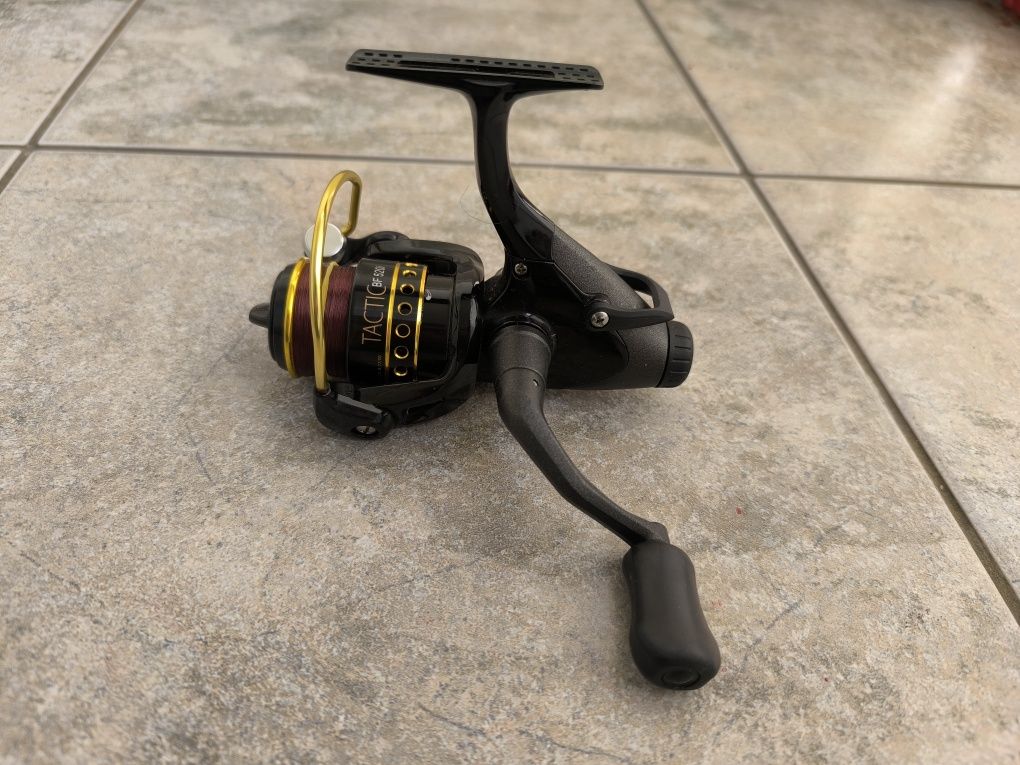 Kołowrotek OKUMA TACTIC BF 520i