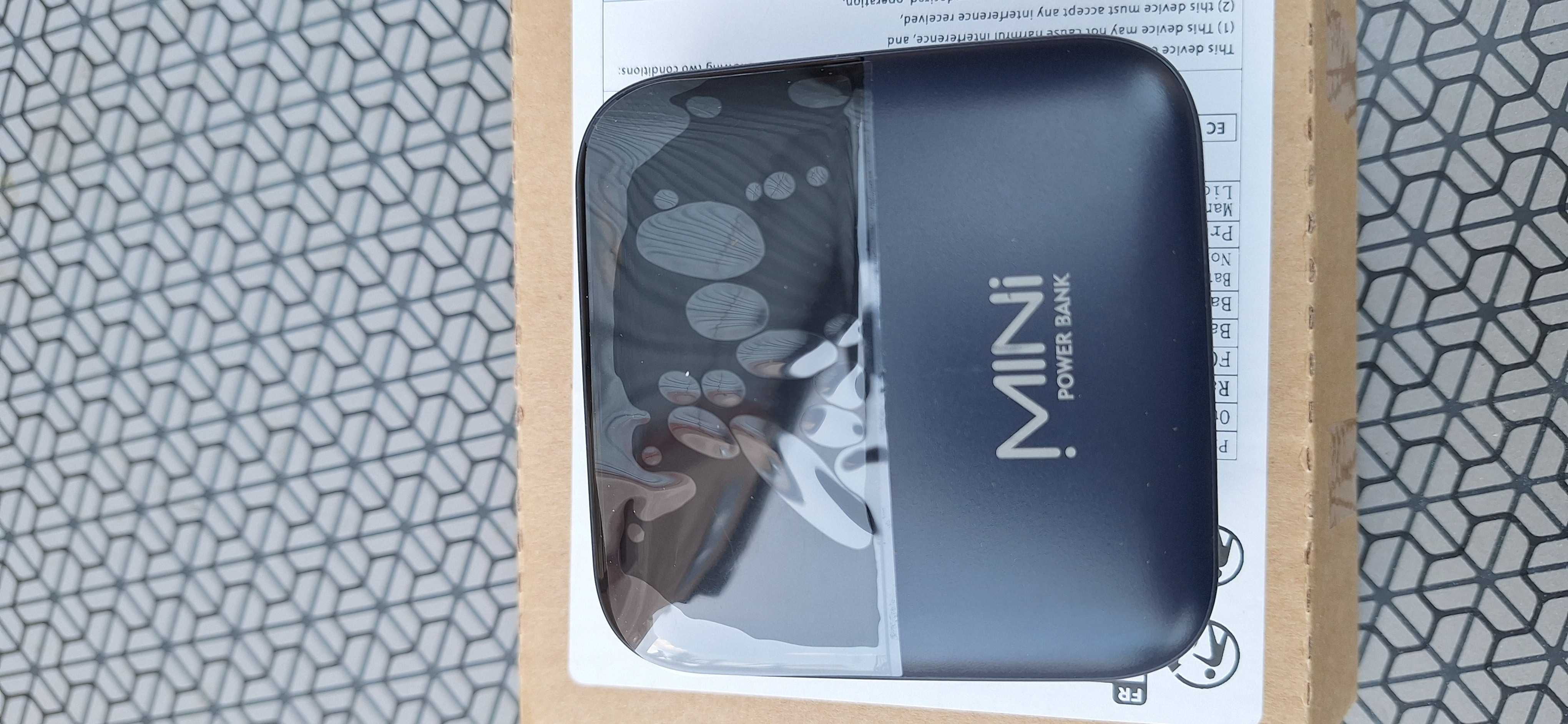 Mini POWER BANK 10000 mAh lekki kieszonkowy USB-C PD szybkie ładowanie
