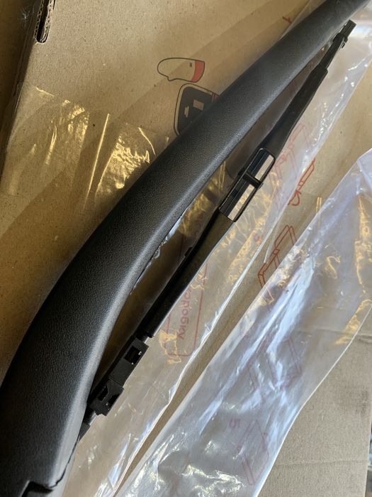 Двірник задній Е36/46 BMW щітка ляди очисник скла турінг