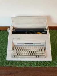 Máquina de escrever elétrica International 160X