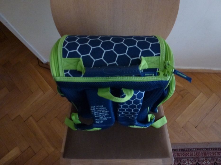 Sprzedam tornister dziecięcy