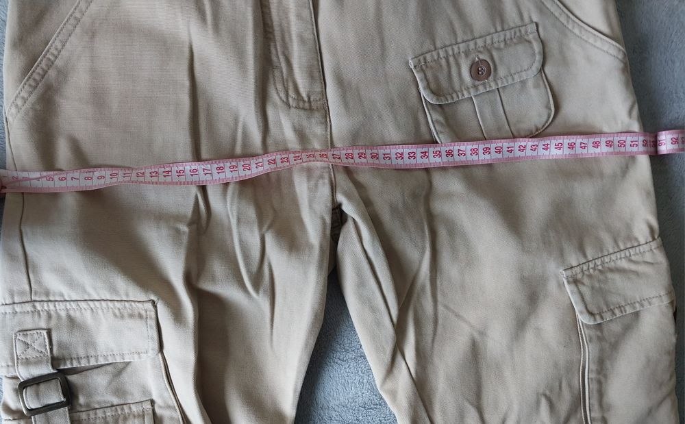 Бежевые широкие джинсы