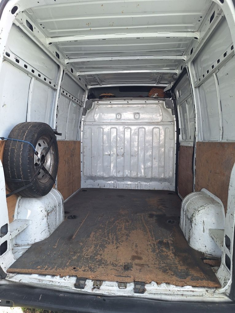 Opel Movano niski przebieg 2005r