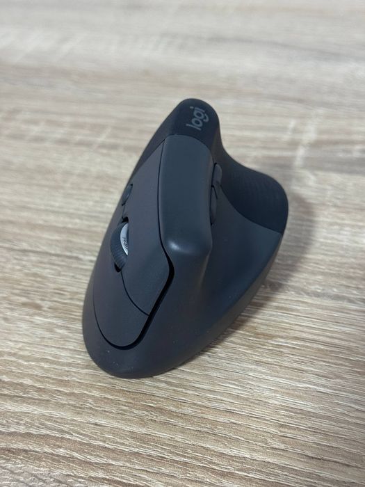 Бездротова миша Logitech Lift Ergonomic Vertical Graphite (910-006473)