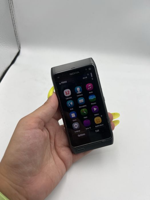 Продам nokia n8 16gb