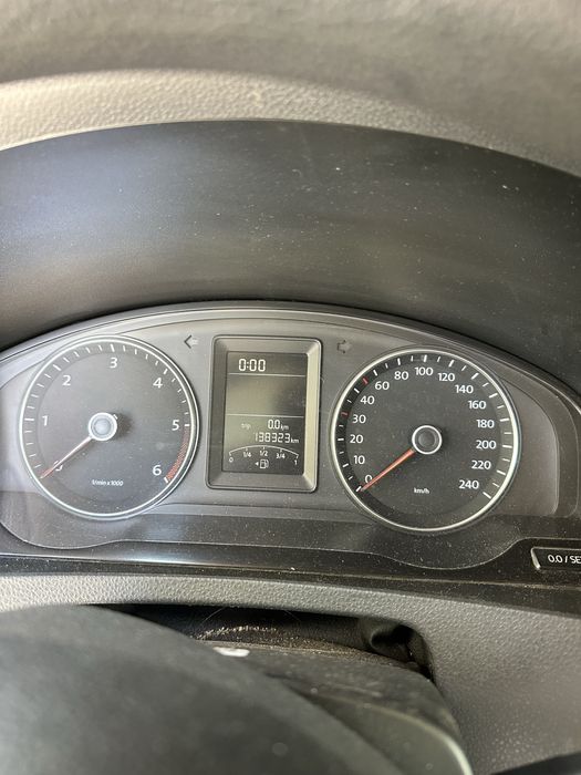 Carrinha VW TRANSPORTER 9 lugares