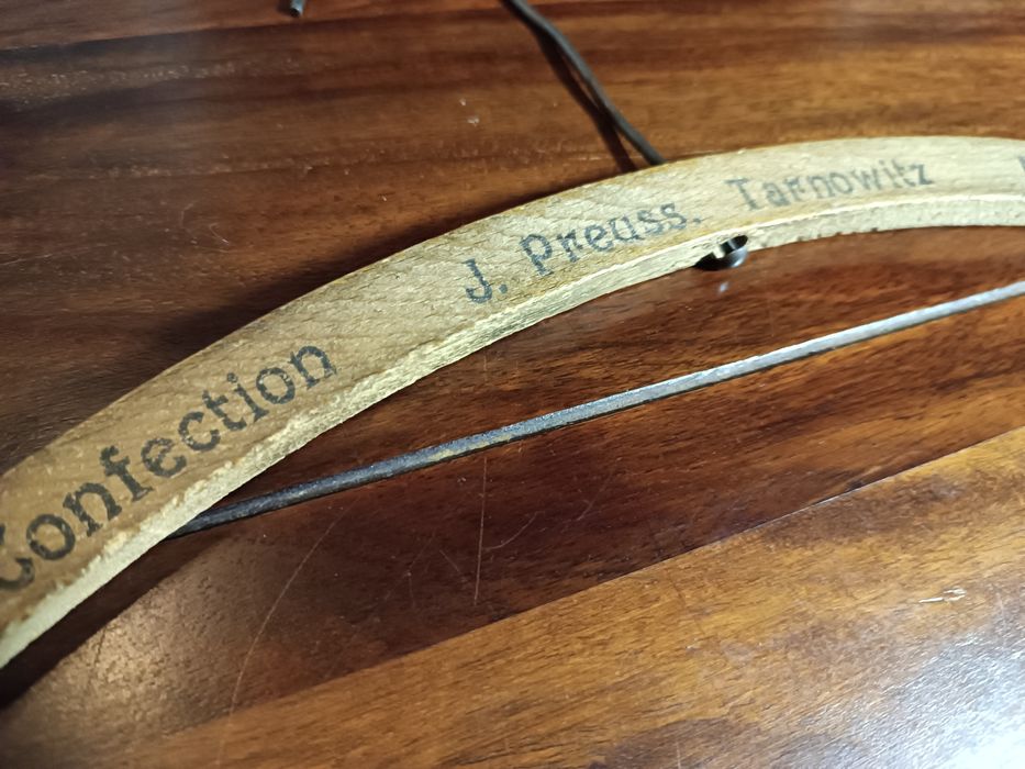 Stary wieszak na ubrania reklama Preuss Tarnowitz