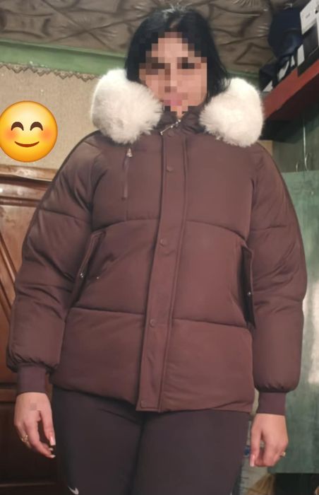 Жіноча зимова куртка, практично нова в ідеальному стані