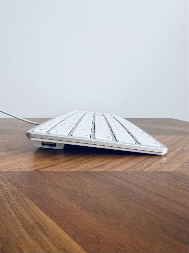 Klawiatura Matias (US QWERTY) z numpadem – idealna do Apple macOS