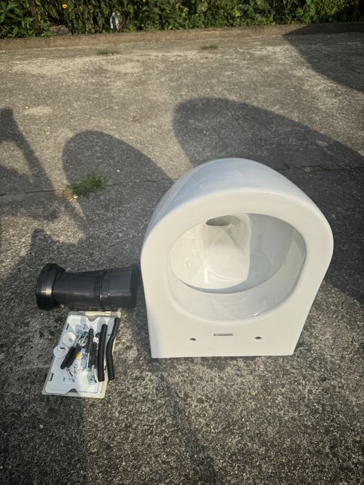 Miska WC klozetowa Deante FE320 sedes podwieszany miska wc podwieszana