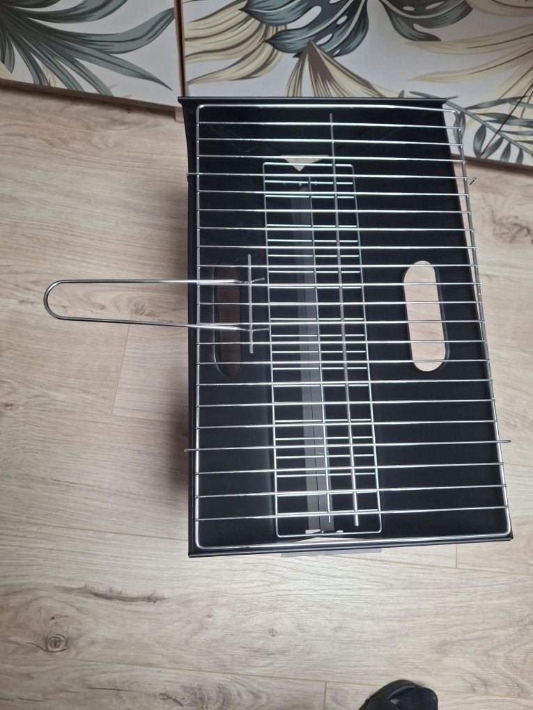 Grill przenośny składany  walizka